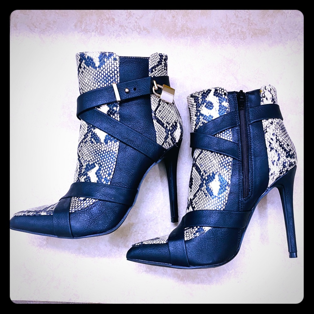 Stiletto boots